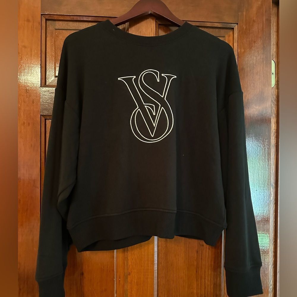NWT Victoria’s Secret On Point Fleece Crewneck Size Large